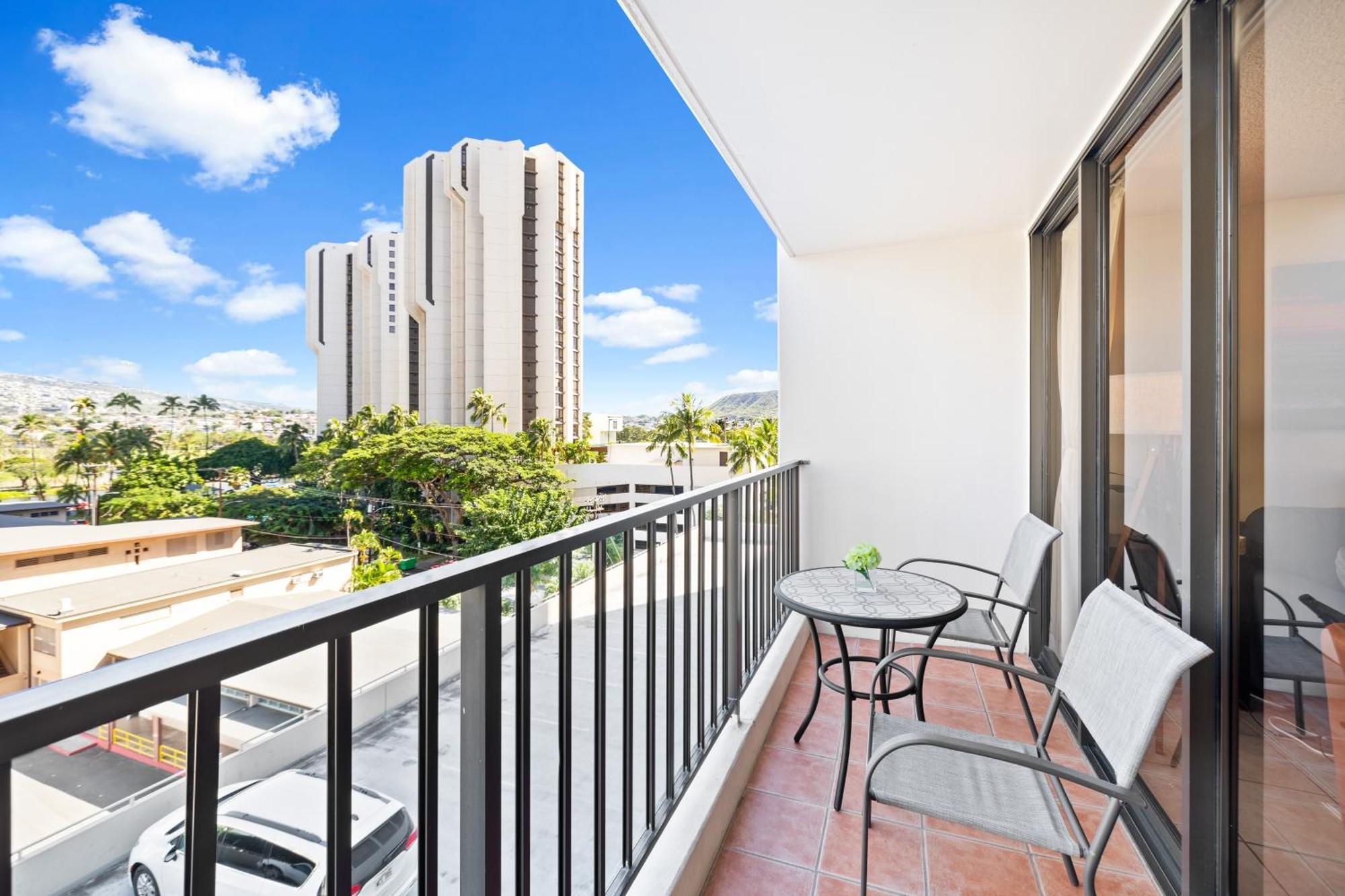 Cozy Waikiki Getaway, Stroll To Beach With Free Parking Honolulu Luaran gambar