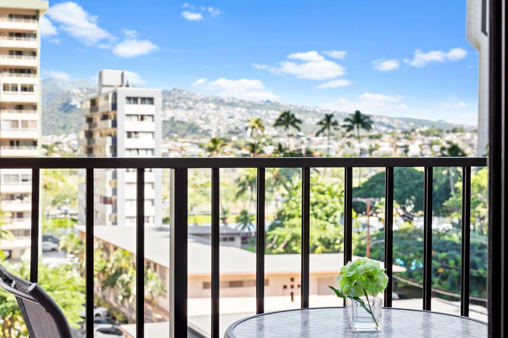 Cozy Waikiki Getaway, Stroll To Beach With Free Parking Honolulu Luaran gambar